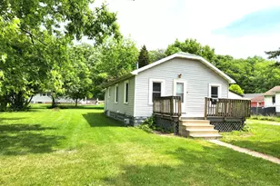 1198 E Bluff St, Marseilles, IL 61341 - Photo 1