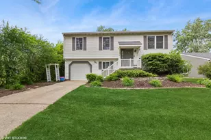 181 Campbell Dr, Bolingbrook, IL 60440 - Photo 1