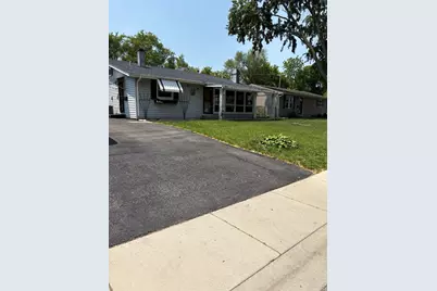 220 Harrison Street, Carpentersville, IL 60110 - Photo 1