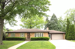 2620 Sarah St, Franklin Park, IL 60131 - Photo 1