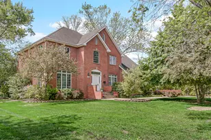 2801 Mayfield Dr, Park Ridge, IL 60068 - Photo 1