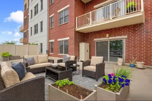 965 Rogers St, Downers Grove, IL 60515 - Photo 1