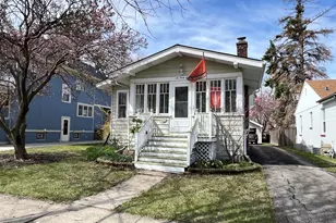 636 N Stone Ave, La Grange Park, IL 60526 - Photo 1