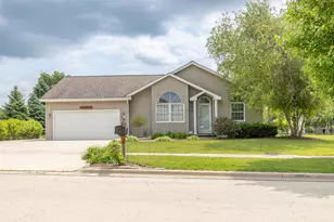 608 Cherry Tree Ln, Genoa, IL 60135 - Photo 1