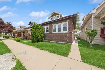 5725 S Washtenaw Avenue, Chicago, IL 60629 - Photo 1