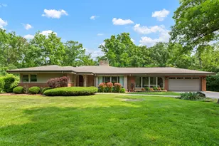 8540 W 119th St, Palos Park, IL 60464 - Photo 1