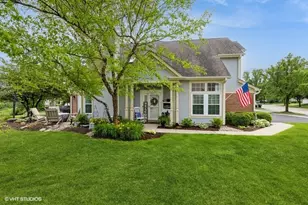 1649 Penny Ln, Crystal Lake, IL 60014 - Photo 1