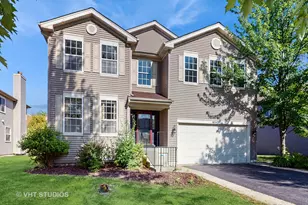 6542 Pine Hollow Rd, Carpentersville, IL 60110 - Photo 1