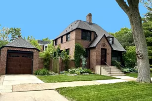 9205 S Hoyne Ave, Chicago, IL 60643 - Photo 1