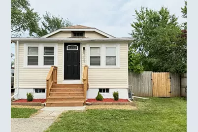 1327 N Pleasant Drive, Round Lake Beach, IL 60073 - Photo 1