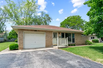 419 Brown Street, Wauconda, IL 60084 - Photo 1