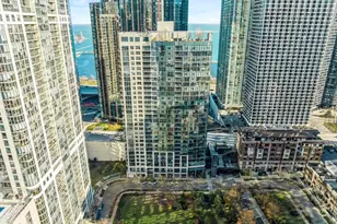 201 N Westshore Dr, Chicago, IL 60601 - Photo 1