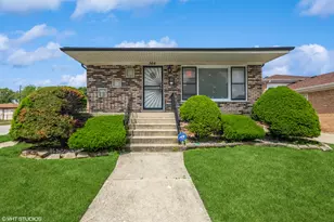 364 Hoxie Ave, Calumet City, IL 60409 - Photo 1