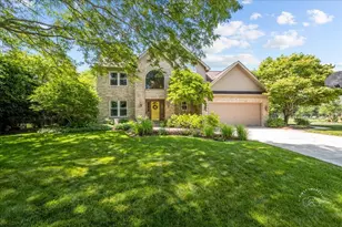 145 West Ct, Batavia, IL 60510 - Photo 1