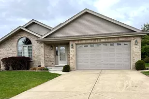 1603 Hunters Run Dr, Bourbonnais, IL 60914 - Photo 1