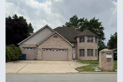 8020 Latrobe Avenue, Burbank, IL 60459 - Photo 1