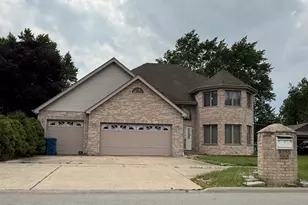 8020 Latrobe Ave, Burbank, IL 60459 - Photo 1