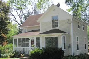 429 W Pierce St, Elburn, IL 60119 - Photo 1