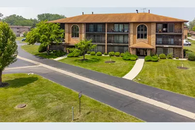 11114 Heritage Drive #2D, Palos Hills, IL 60465 - Photo 1