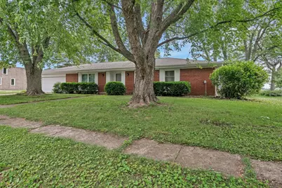1635 N 4012th Road, Earlville, IL 60518 - Photo 1