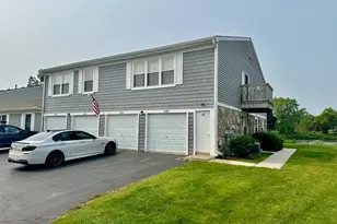 1110 Hampton Harbor, Schaumburg, IL 60193 - Photo 1