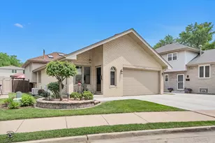 3242 W 108th Pl, Chicago, IL 60655 - Photo 1