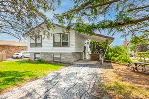 7325 173rd St, Tinley Park, IL 60477 - Photo 1