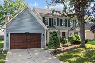 1364 Yorkshire Ln, Carol Stream, IL 60188 - Photo 1