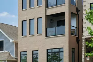 3828 N Racine Ave, Chicago, IL 60613 - Photo 1