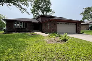 6047 Elm Ln, Matteson, IL 60443 - Photo 1