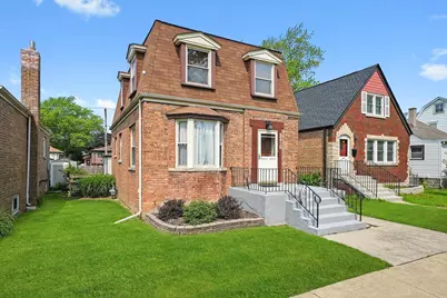 9316 S Utica Avenue, Evergreen Park, IL 60805 - Photo 1