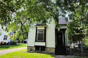 1327 Charles St, Rockford, IL 61104 - Photo 1