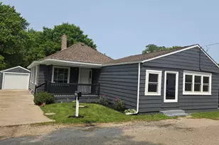 1002 Hoyne St, Streator, IL 61364 - Photo 1