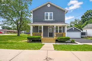 223 E 20th Ct, Lockport, IL 60441 - Photo 1