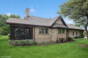 1709 Pebble Beach Ct, Hoffman Estates, IL 60169 - Photo 1