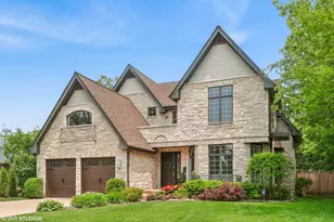 1219 Parkside Ln, Deerfield, IL 60015 - Photo 1