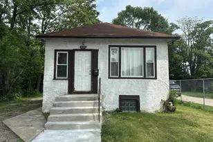 10741 S Glenroy Ave, Chicago, IL 60643 - Photo 1