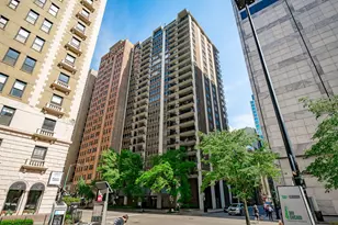 201 E Chestnut St, Chicago, IL 60611 - Photo 1