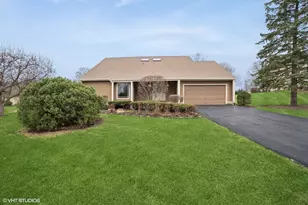 13 Chipping Campden Dr, South Barrington, IL 60010 - Photo 1