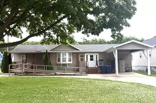 1534 Zinc St, Lasalle, IL 61301 - Photo 1