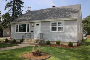 1001 Wilcox St, Joliet, IL 60435 - Photo 1