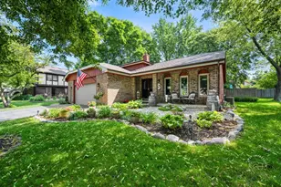 2152 Cherrywood Cir, Naperville, IL 60565 - Photo 1