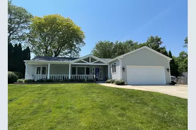 360 Mawman Avenue, Lake Bluff, IL 60044 - Photo 1