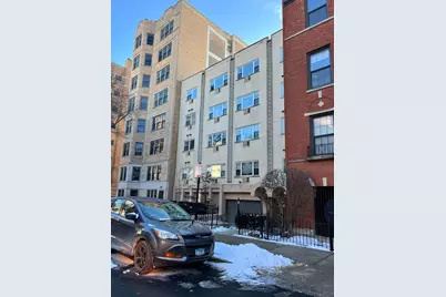 619 W Stratford Place #301, Chicago, IL 60657 - Photo 1