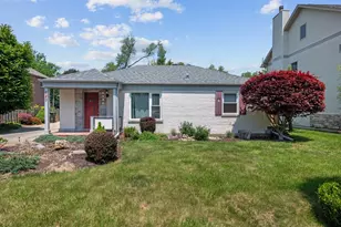 620 W Oriole Ln, Mount Prospect, IL 60056 - Photo 1