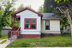 325 Webster Ave, Rockford, IL 61102 - Photo 1