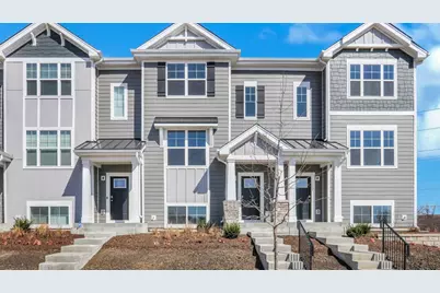 2167 Yellowstone Boulevard, Mundelein, IL 60060 - Photo 1