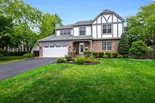 747 Warwick Ct, Carol Stream, IL 60188 - Photo 1