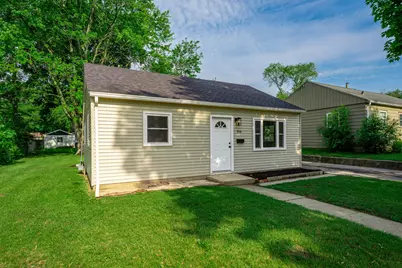 916 N Independence Avenue, Rockford, IL 61101 - Photo 1