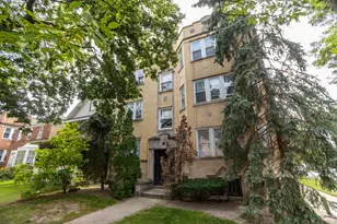 7129 N Oakley Ave, Chicago, IL 60645 - Photo 1